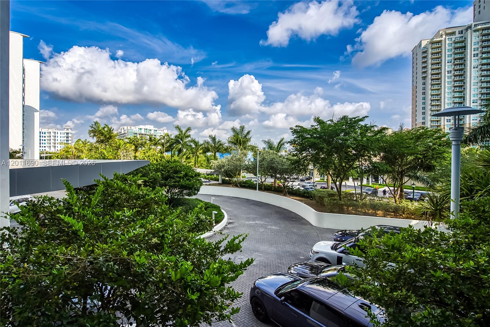 3300 NE 188th St #216, Aventura FL 33180