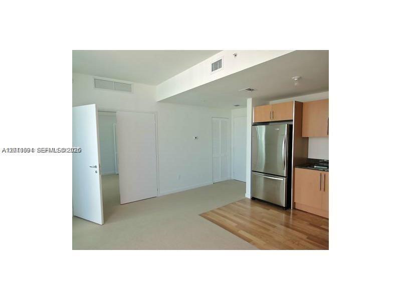 300 S Biscayne Blvd #T-2903, Miami FL 33131