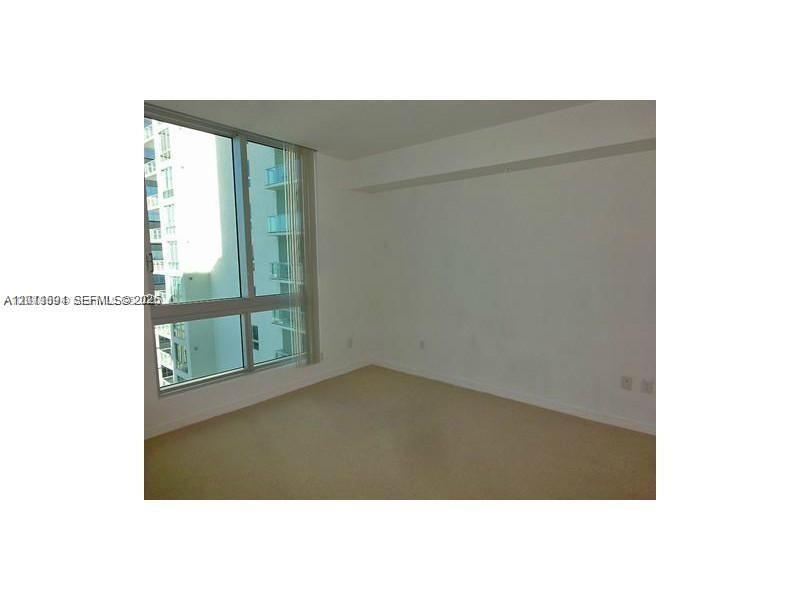 300 S Biscayne Blvd #T-2903, Miami FL 33131