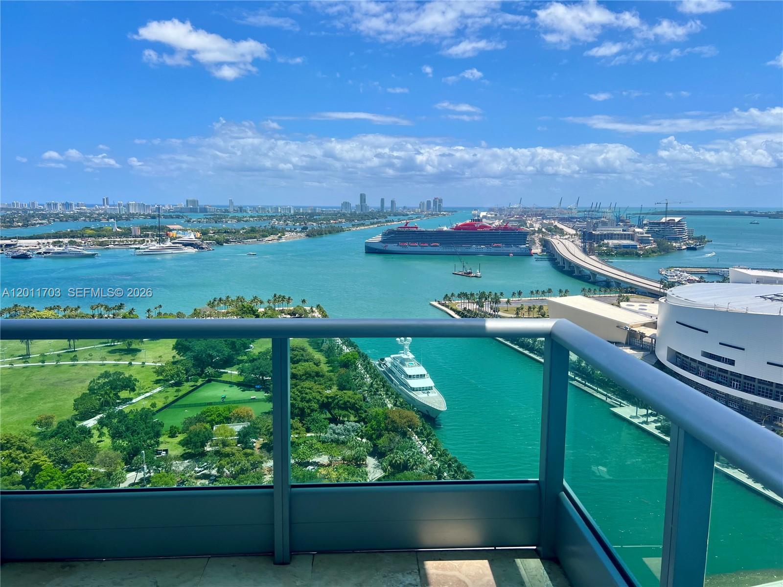 900 Biscayne Blvd #2904, Miami FL 33132