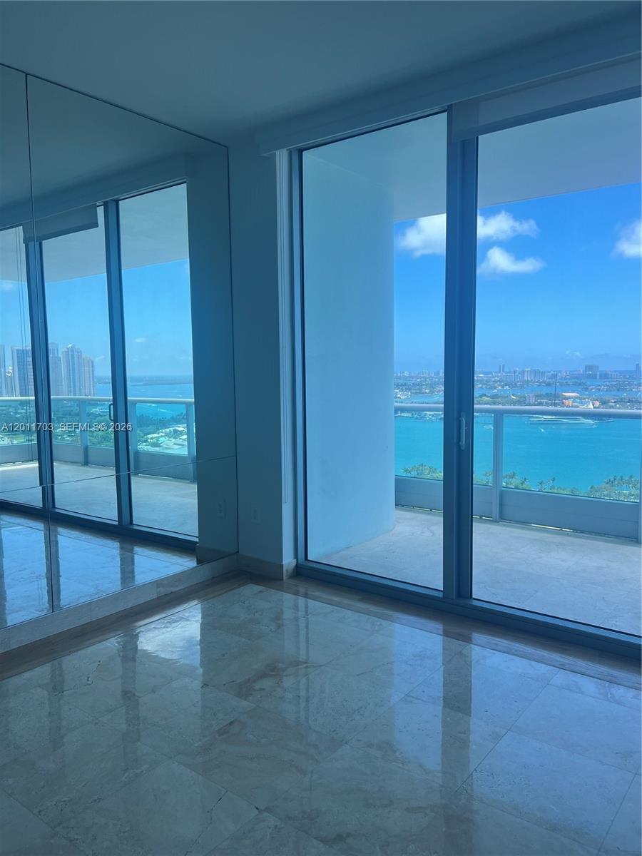 900 Biscayne Blvd #2904, Miami FL 33132