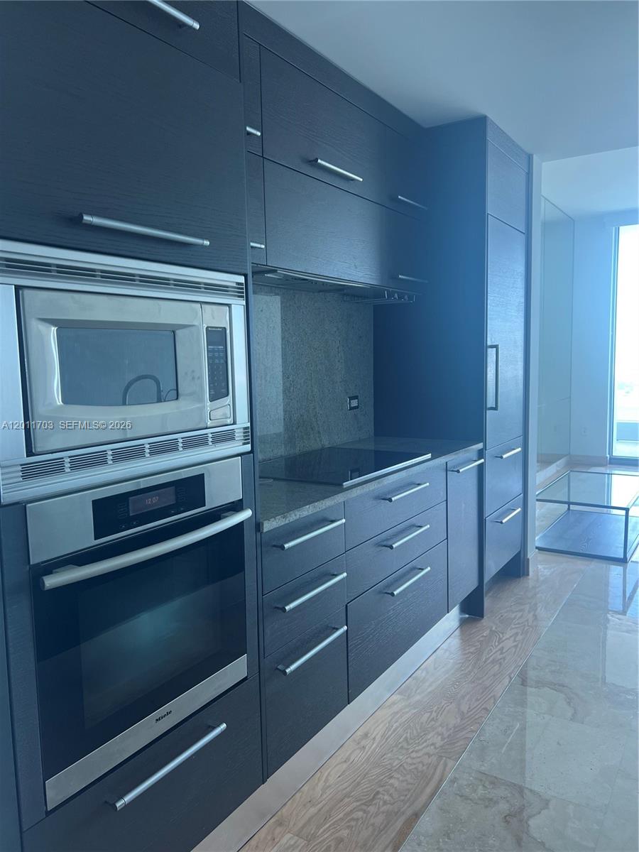900 Biscayne Blvd #2904, Miami FL 33132