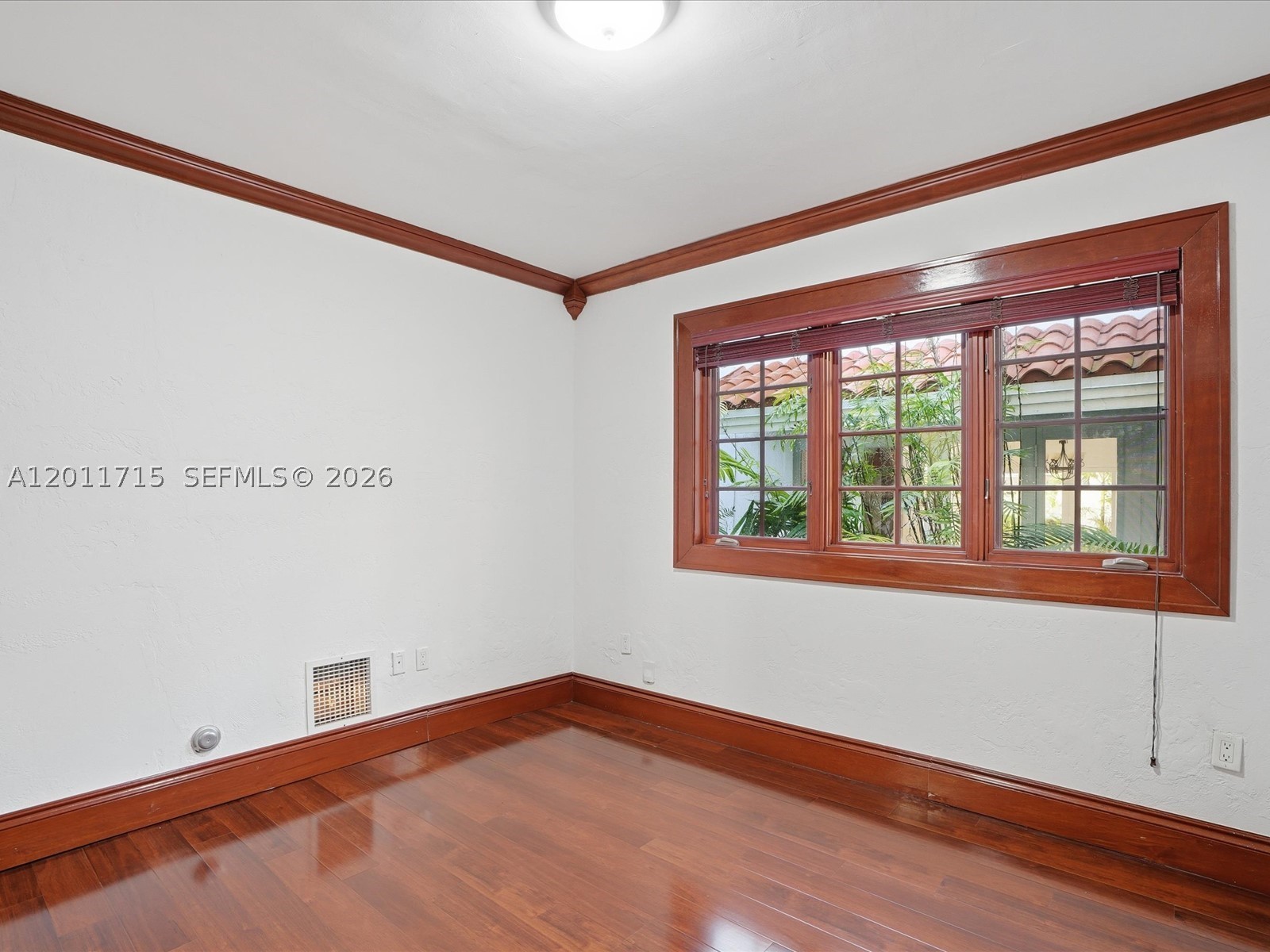 1137 Asturia Ave, Coral Gables FL 33134