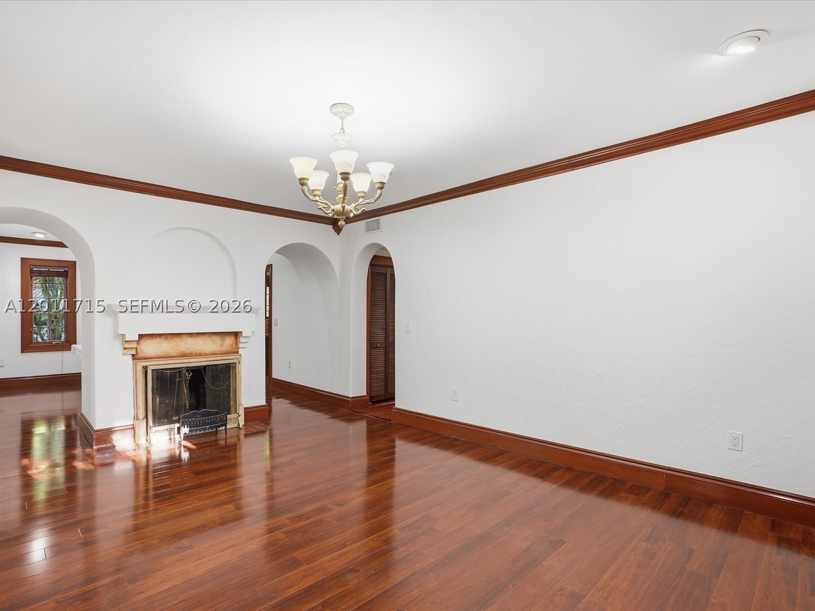 1137 Asturia Ave, Coral Gables FL 33134