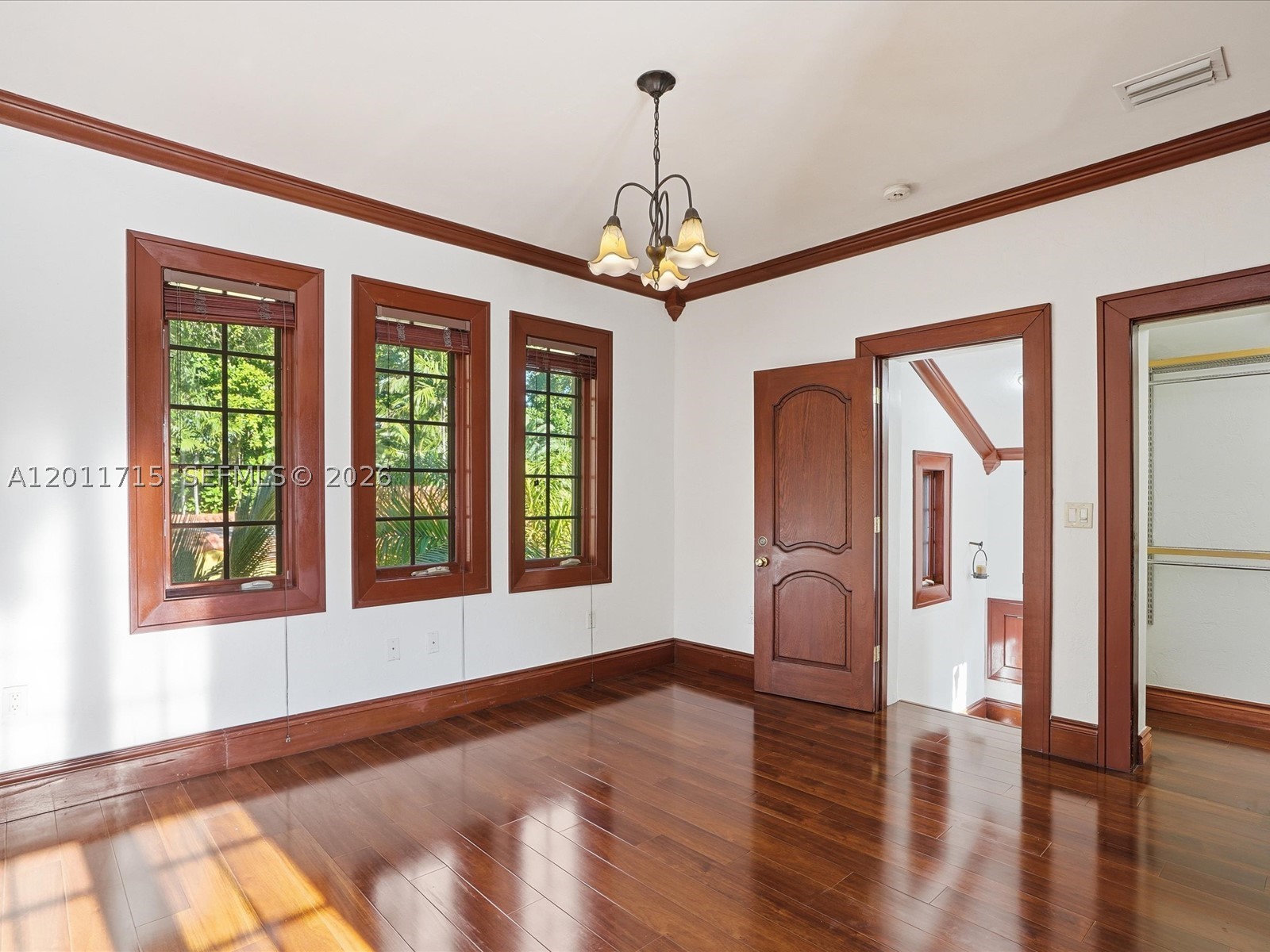 1137 Asturia Ave, Coral Gables FL 33134
