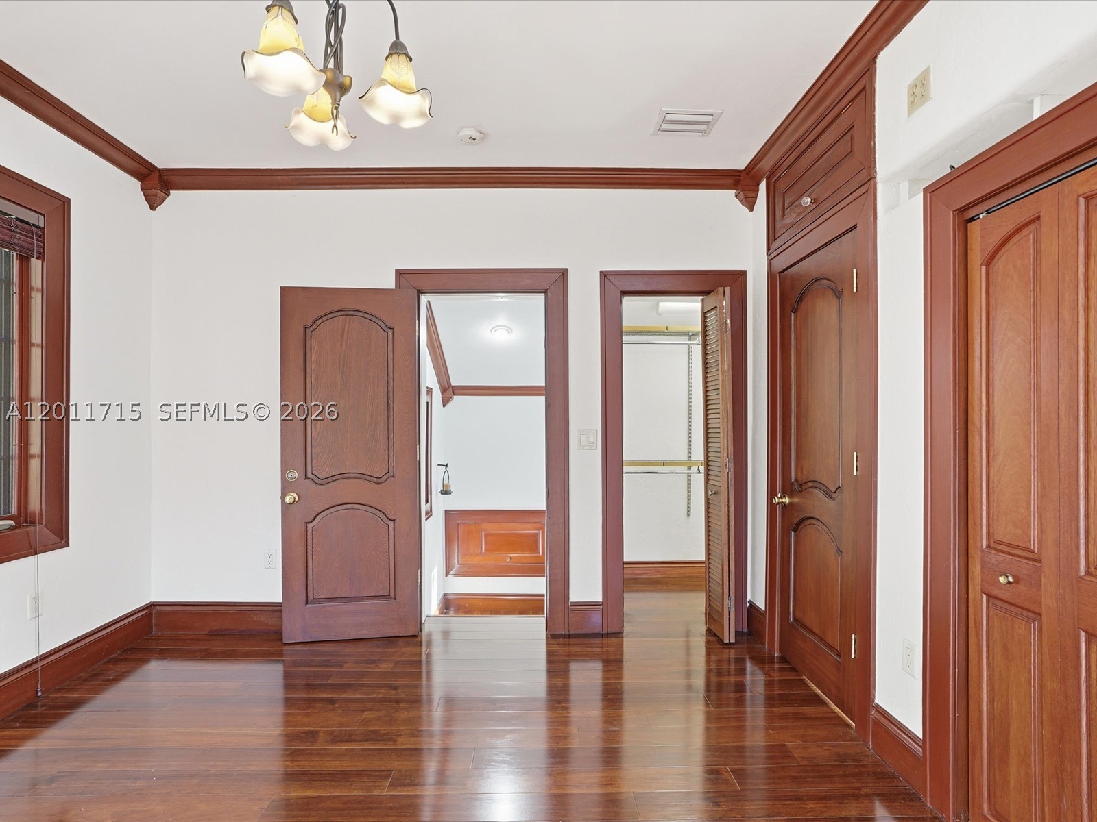 1137 Asturia Ave, Coral Gables FL 33134