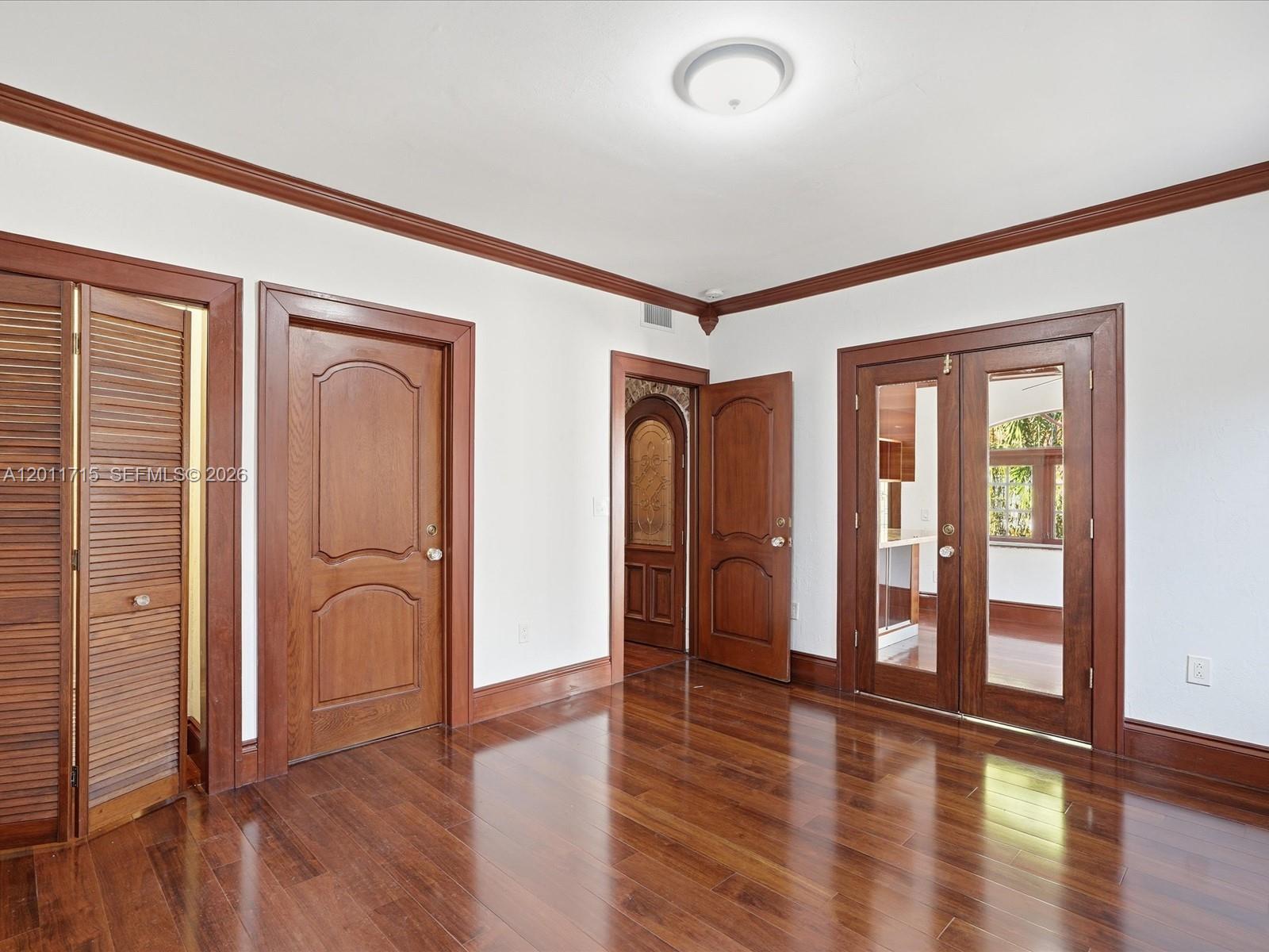 1137 Asturia Ave, Coral Gables FL 33134