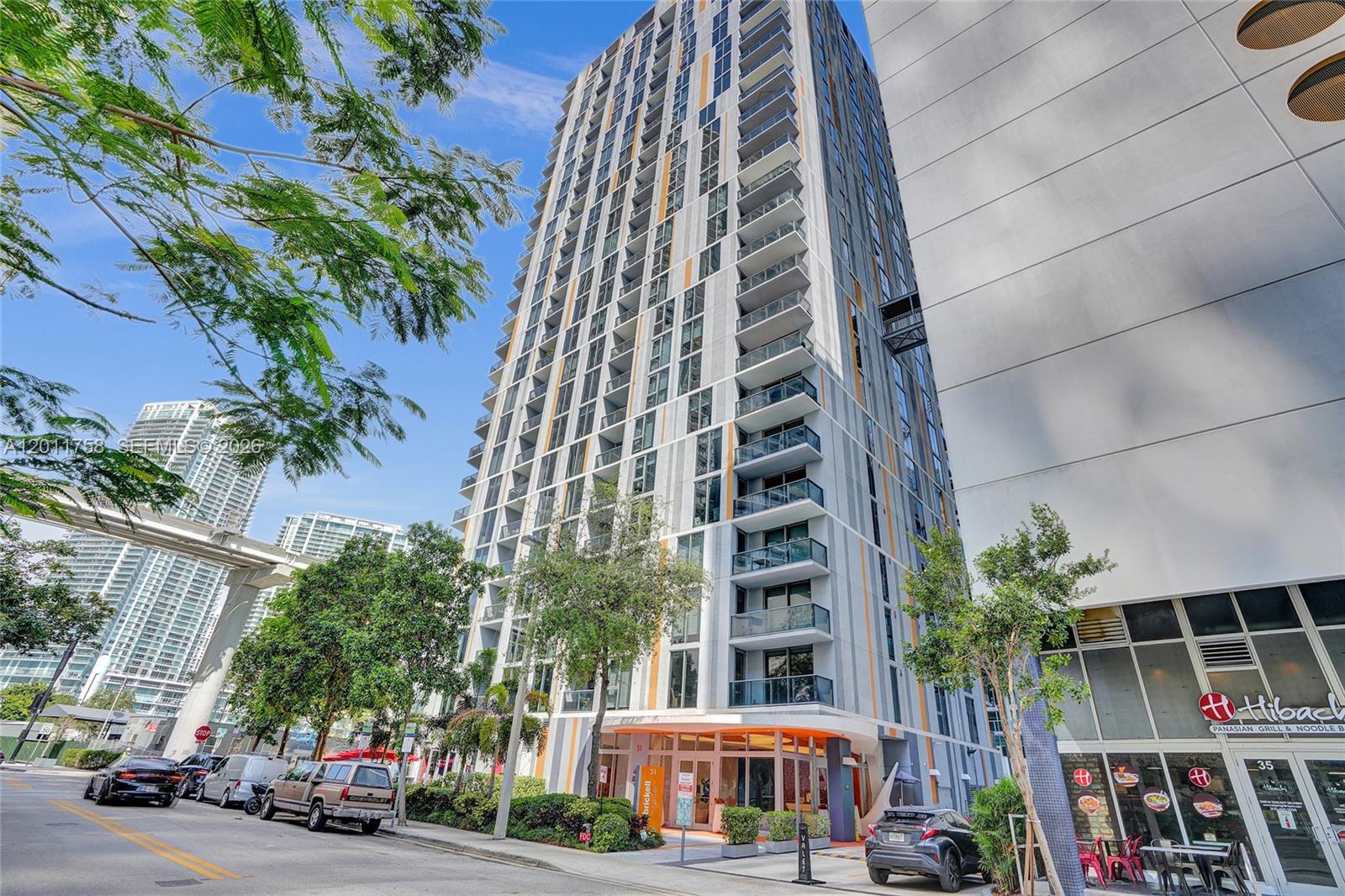 31 SE 6th St #805, Miami FL 33131