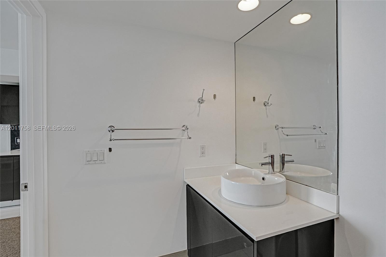 31 SE 6th St #805, Miami FL 33131