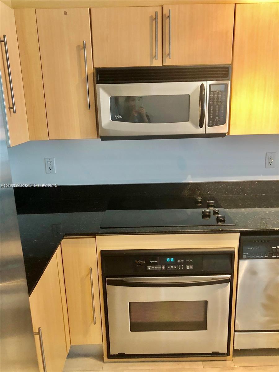 335 S Biscayne Blvd #3100, Miami FL 33131
