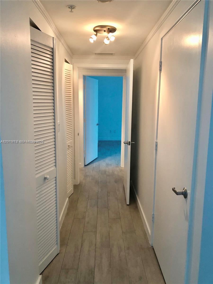 335 S Biscayne Blvd #3100, Miami FL 33131