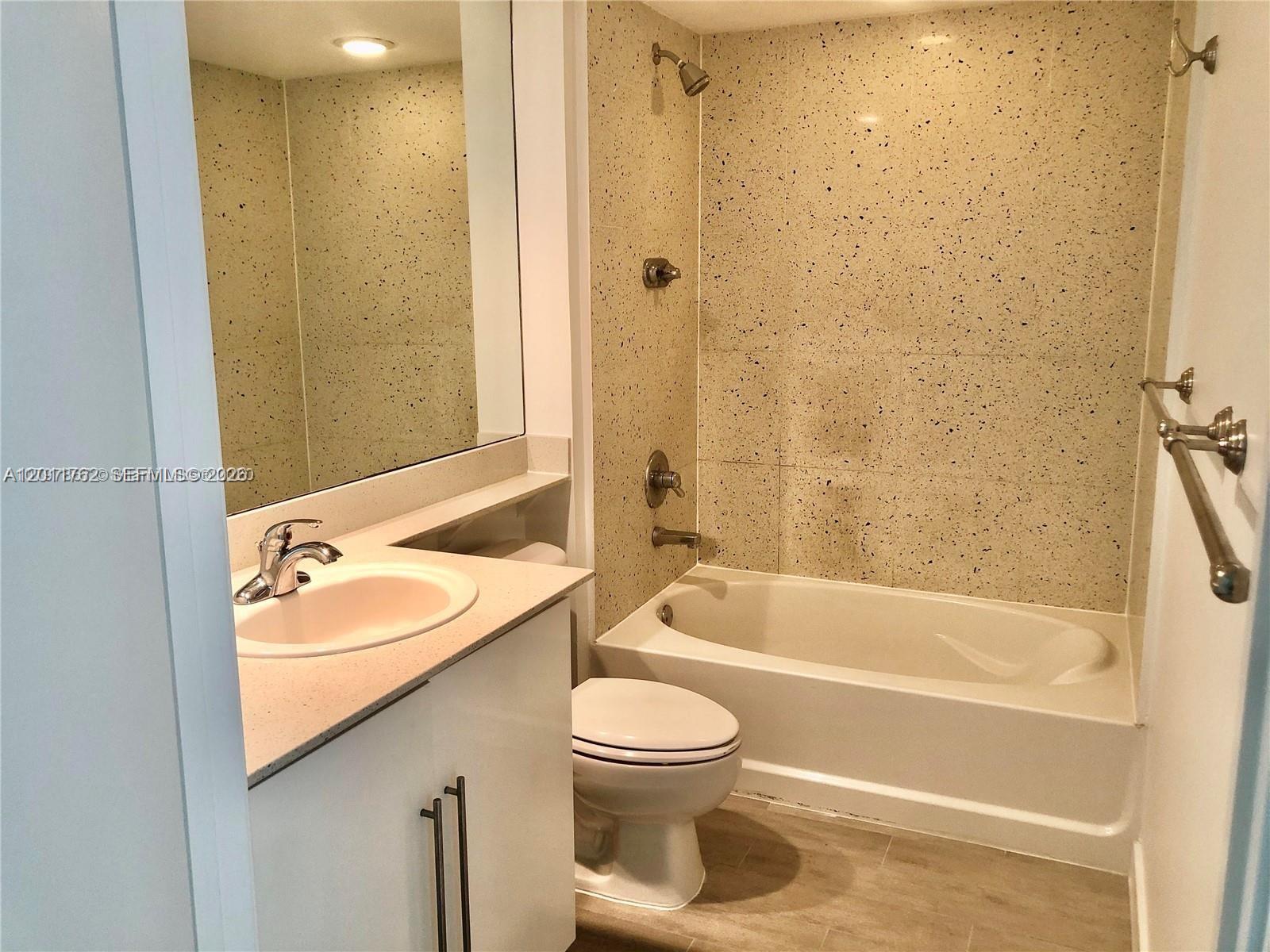 335 S Biscayne Blvd #3100, Miami FL 33131