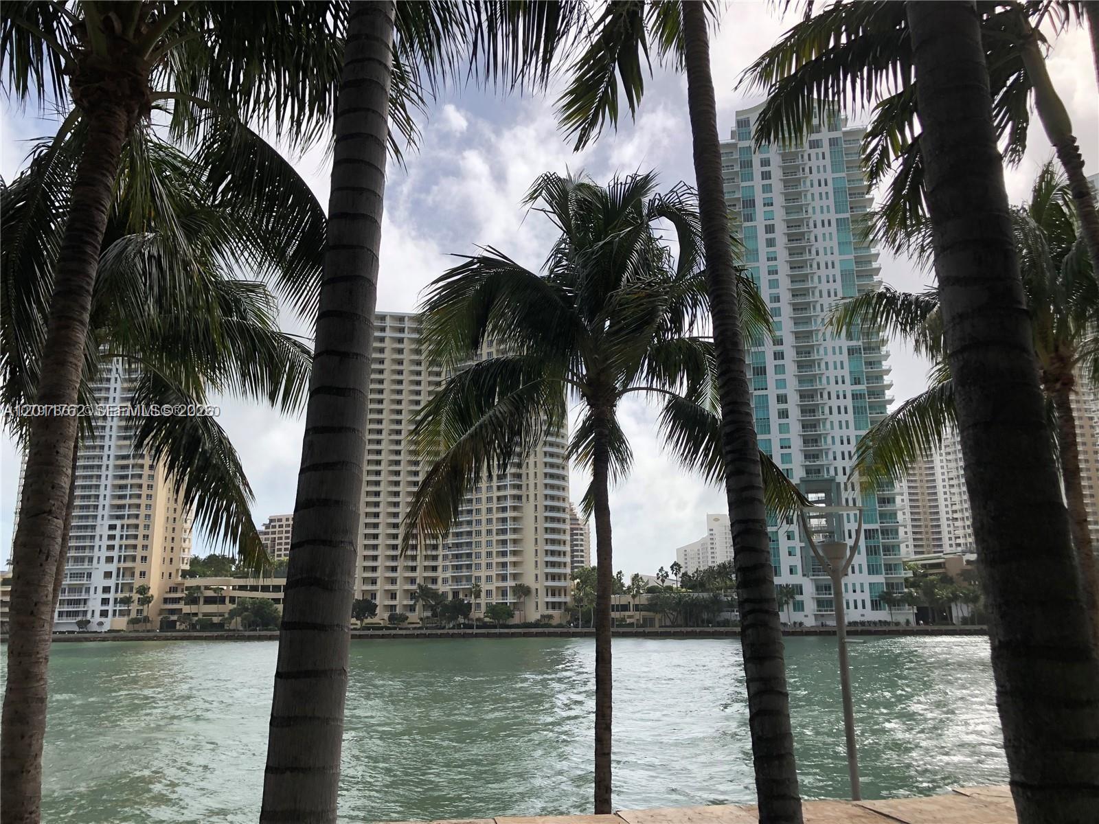 335 S Biscayne Blvd #3100, Miami FL 33131