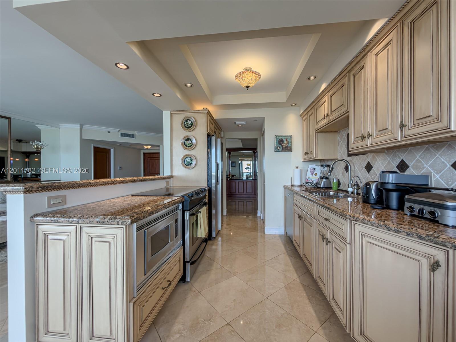 2000 Island Blvd #2503, Aventura FL 33160