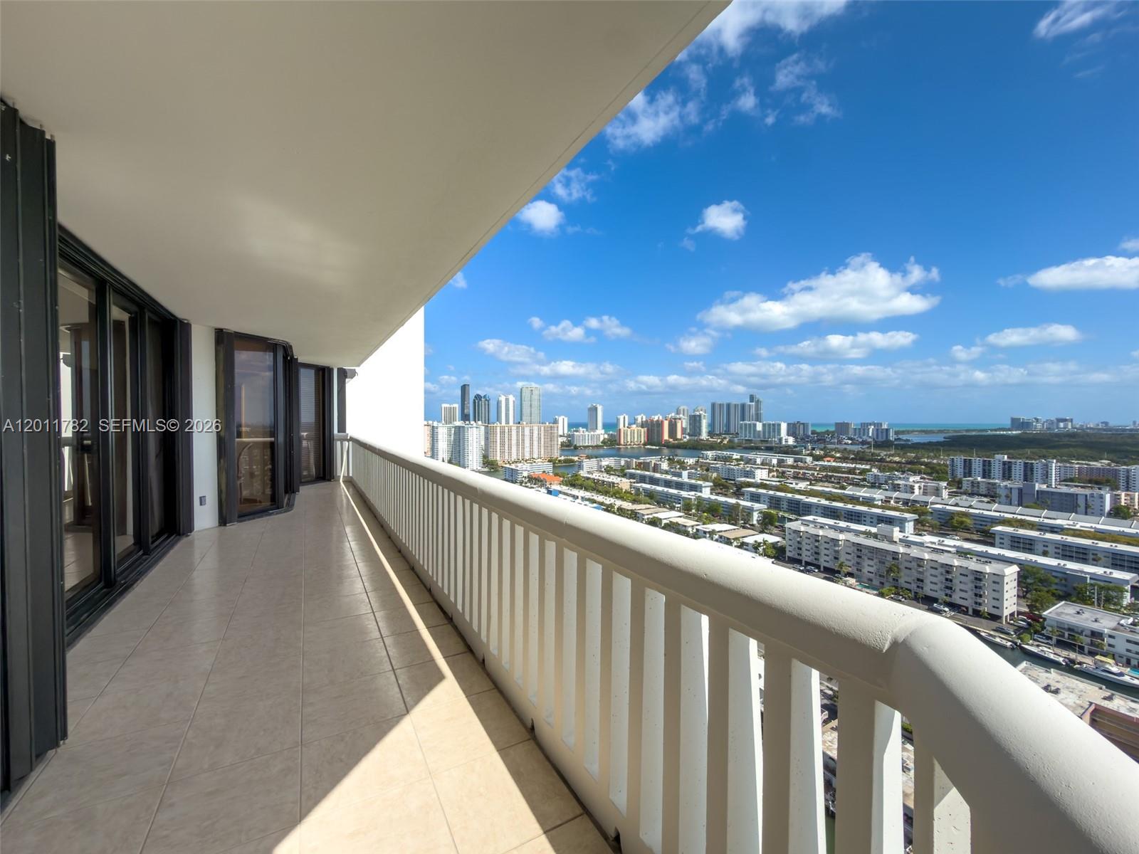 2000 Island Blvd #2503, Aventura FL 33160