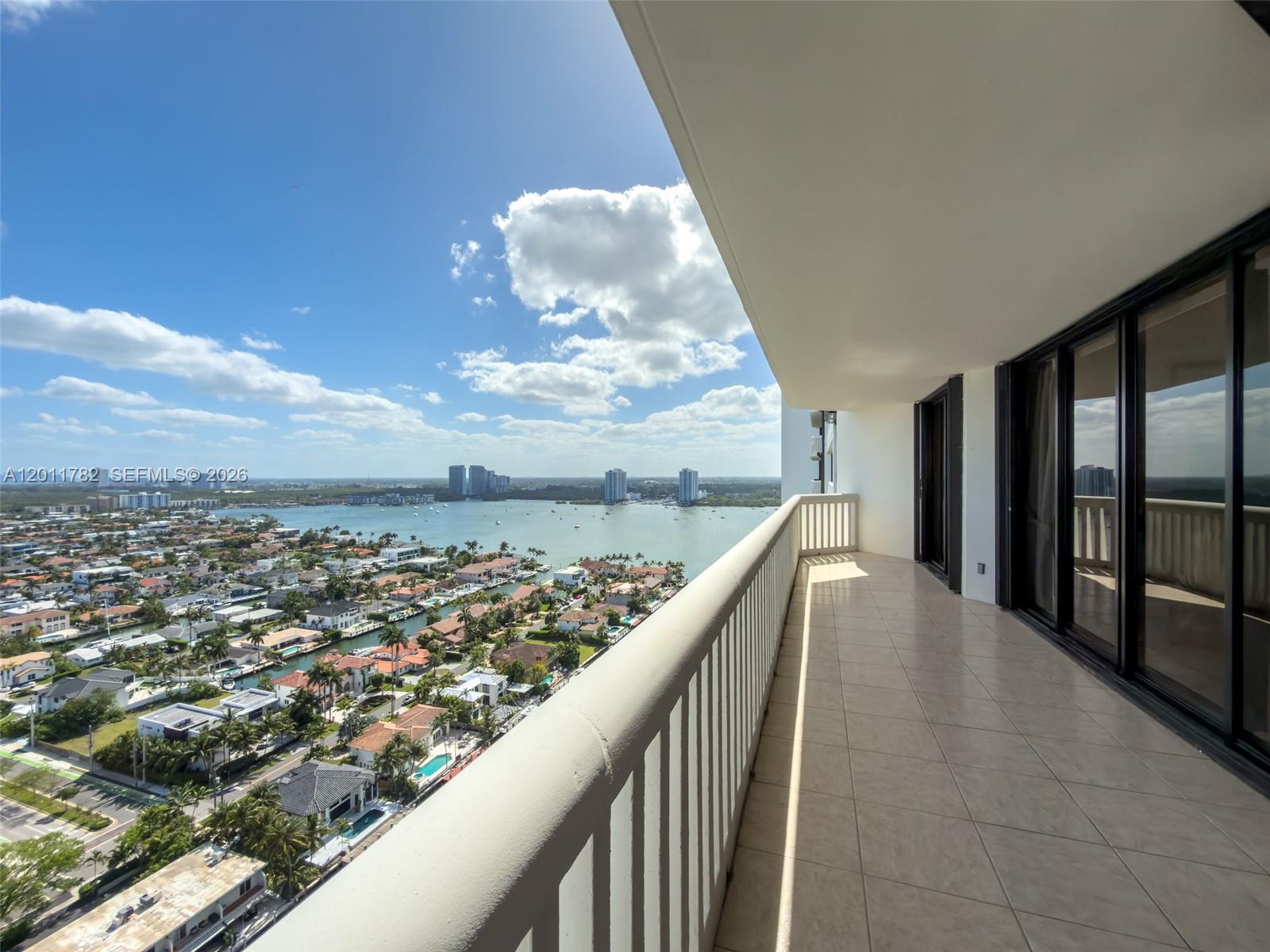 2000 Island Blvd #2503, Aventura FL 33160