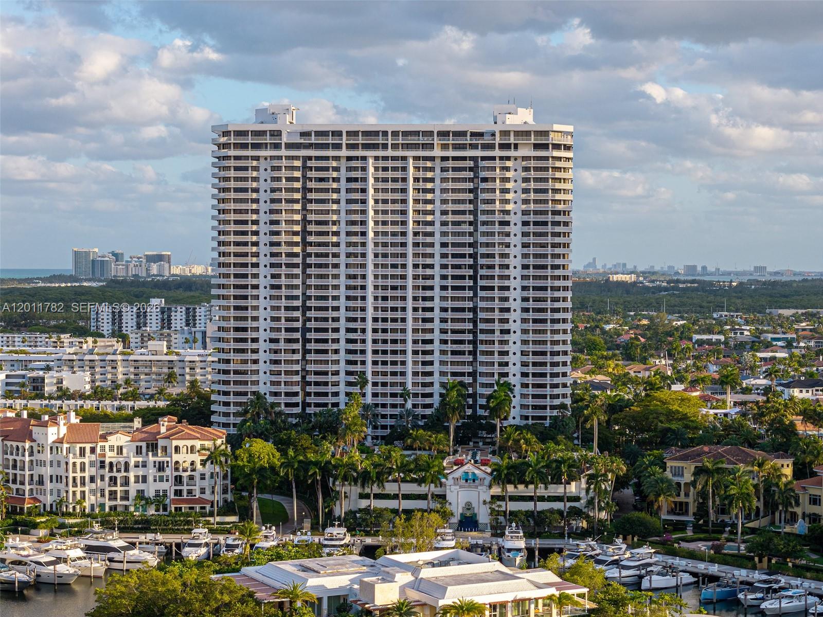 2000 Island Blvd #2503, Aventura FL 33160