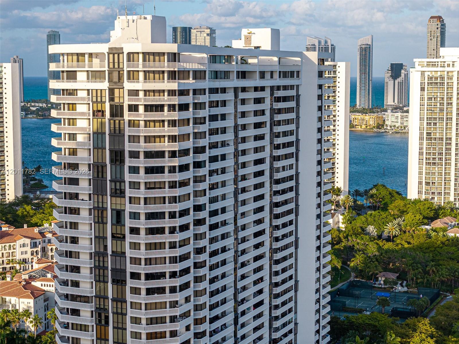 2000 Island Blvd #2503, Aventura FL 33160