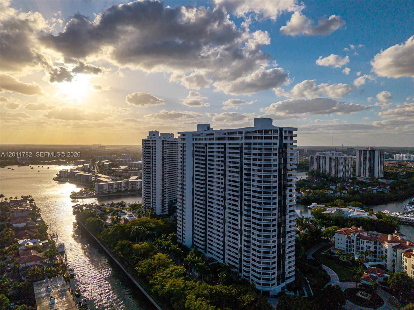 2000 Island Blvd #2503, Aventura FL 33160