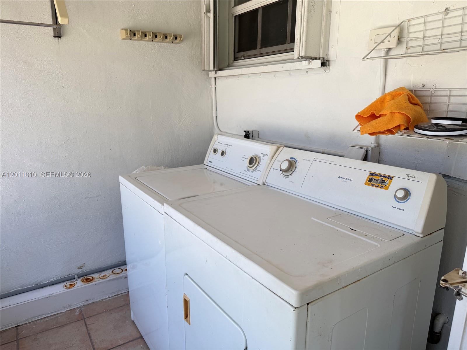 155 Nahkoda Dr, Miami Springs FL 33166