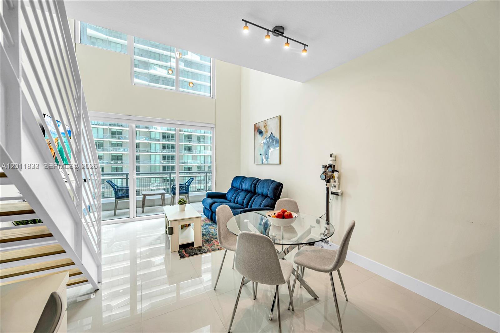 60 SW 13th St #2014, Miami FL 33130