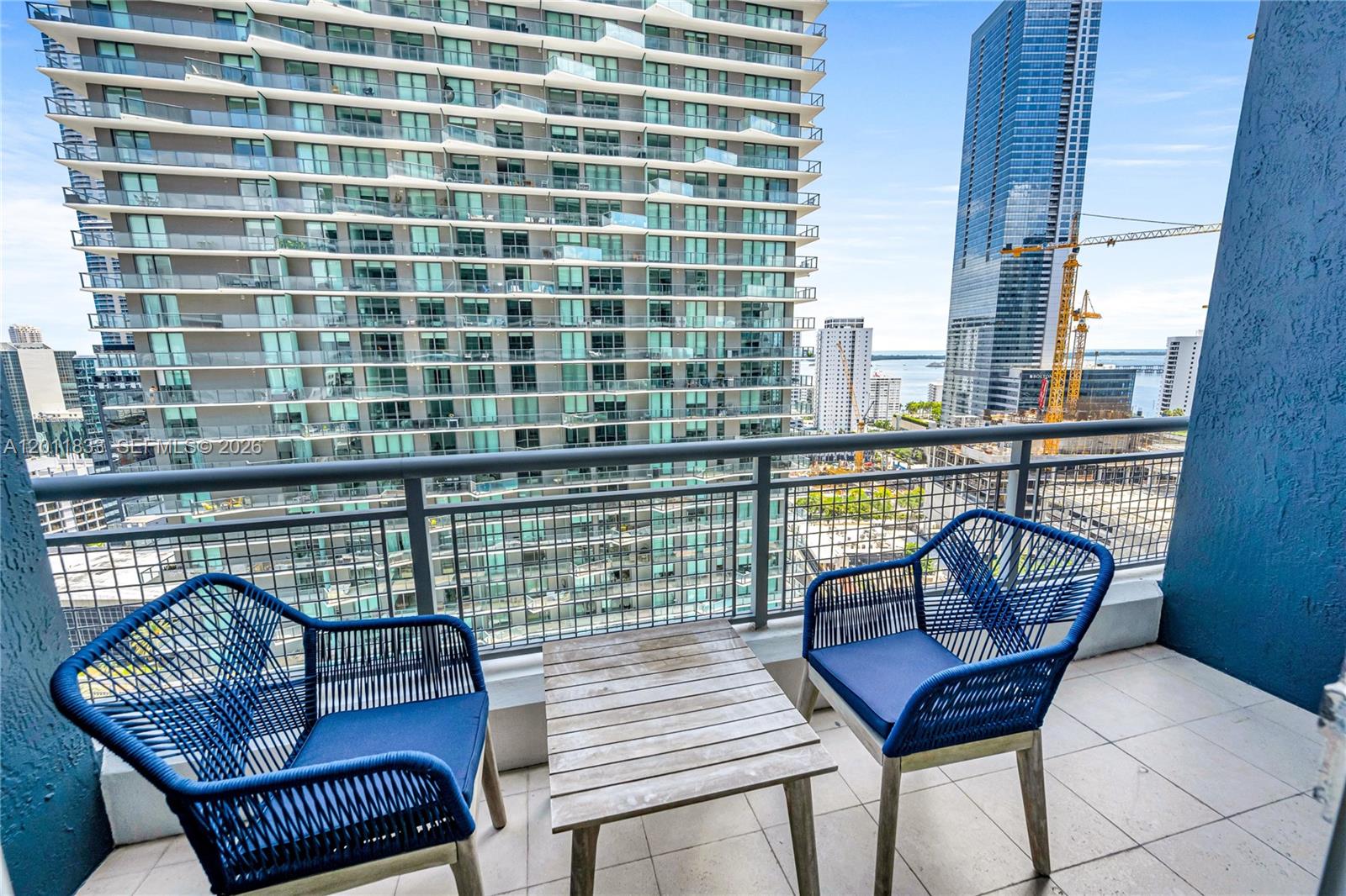 60 SW 13th St #2014, Miami FL 33130