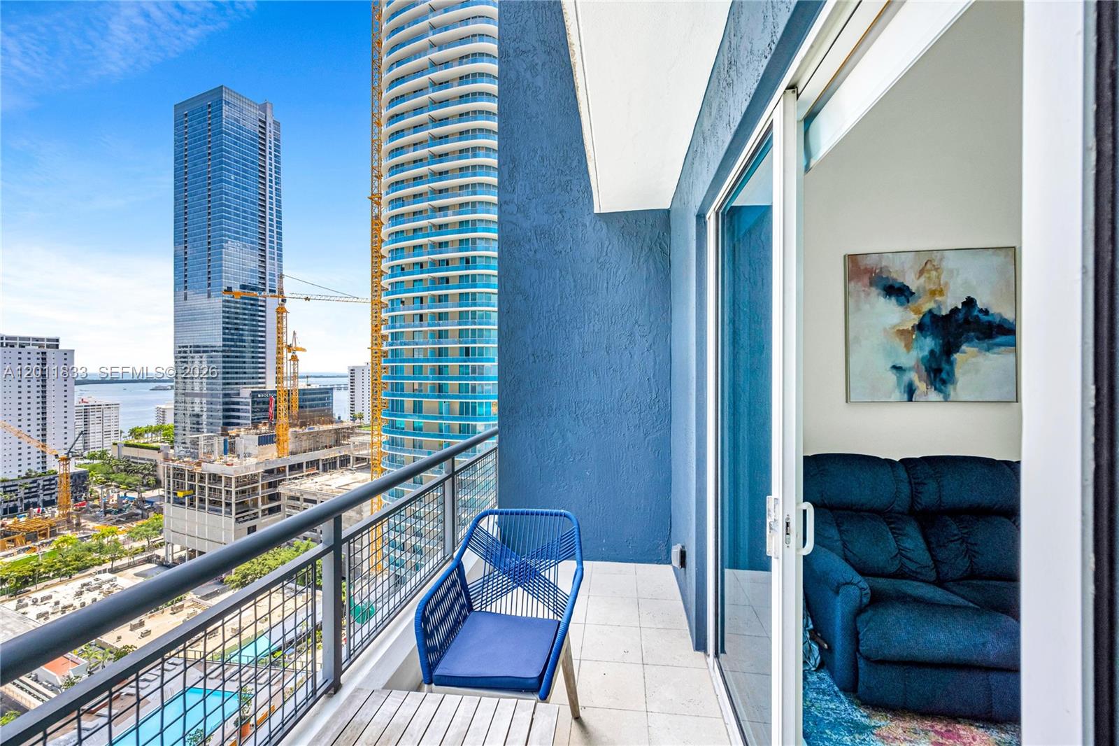 60 SW 13th St #2014, Miami FL 33130