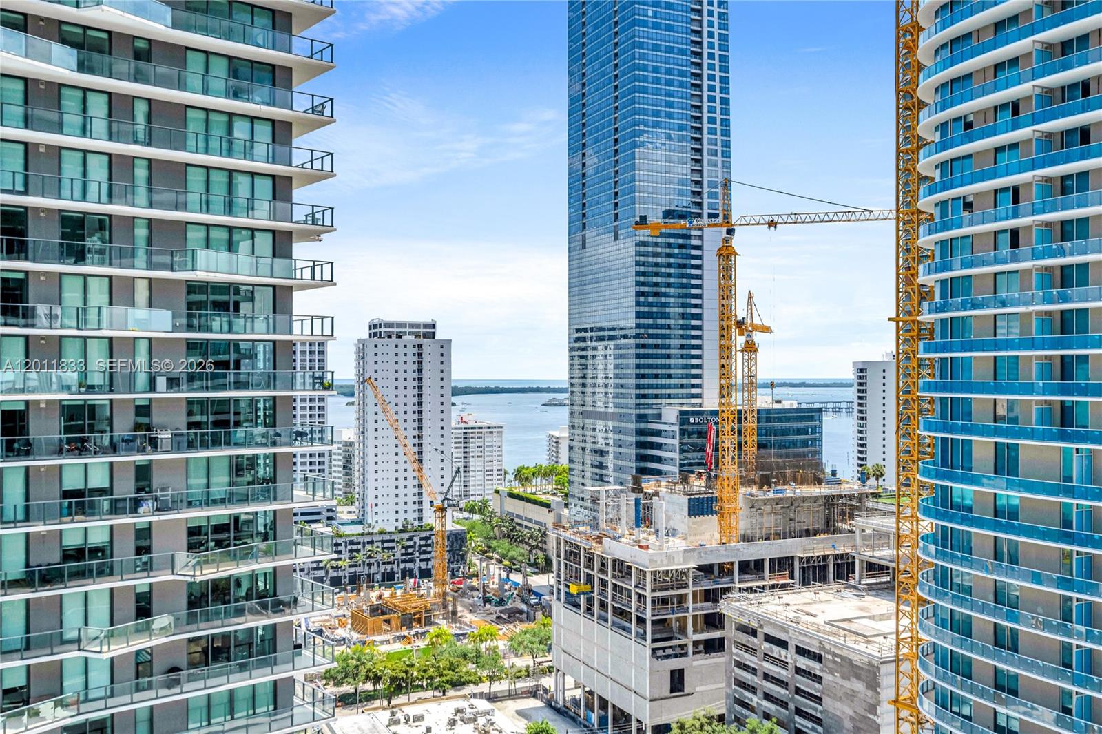 60 SW 13th St #2014, Miami FL 33130