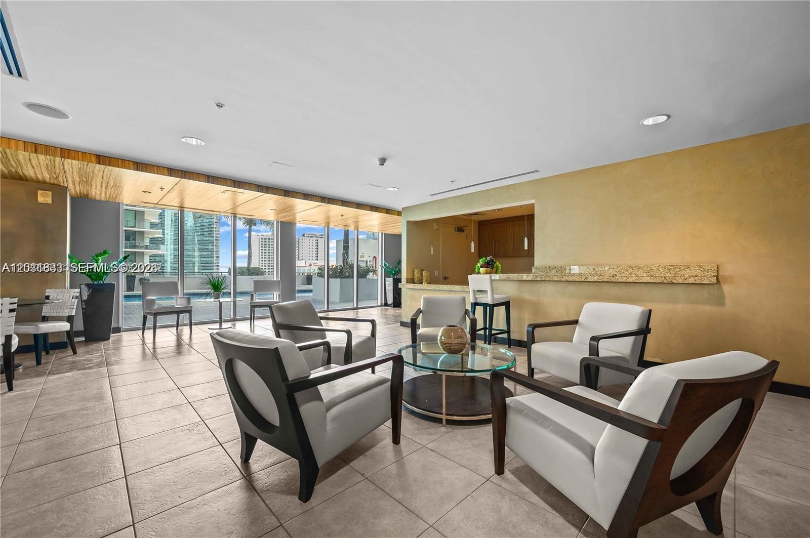 60 SW 13th St #2014, Miami FL 33130