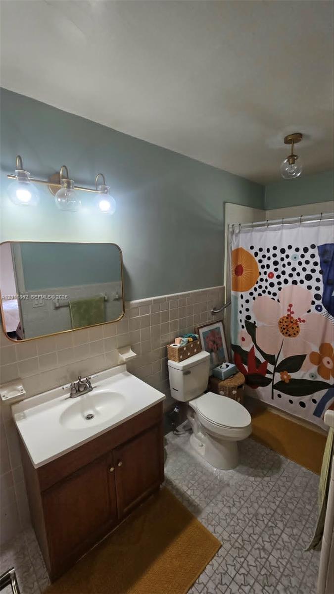 831 Wren Ave, Miami Springs FL 33166