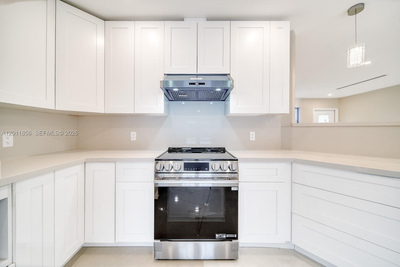 15730 SW 87th Ct, Palmetto Bay FL 33157