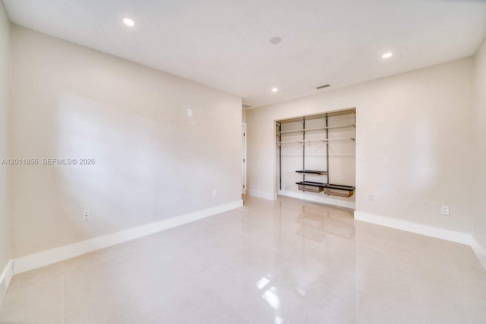15730 SW 87th Ct, Palmetto Bay FL 33157