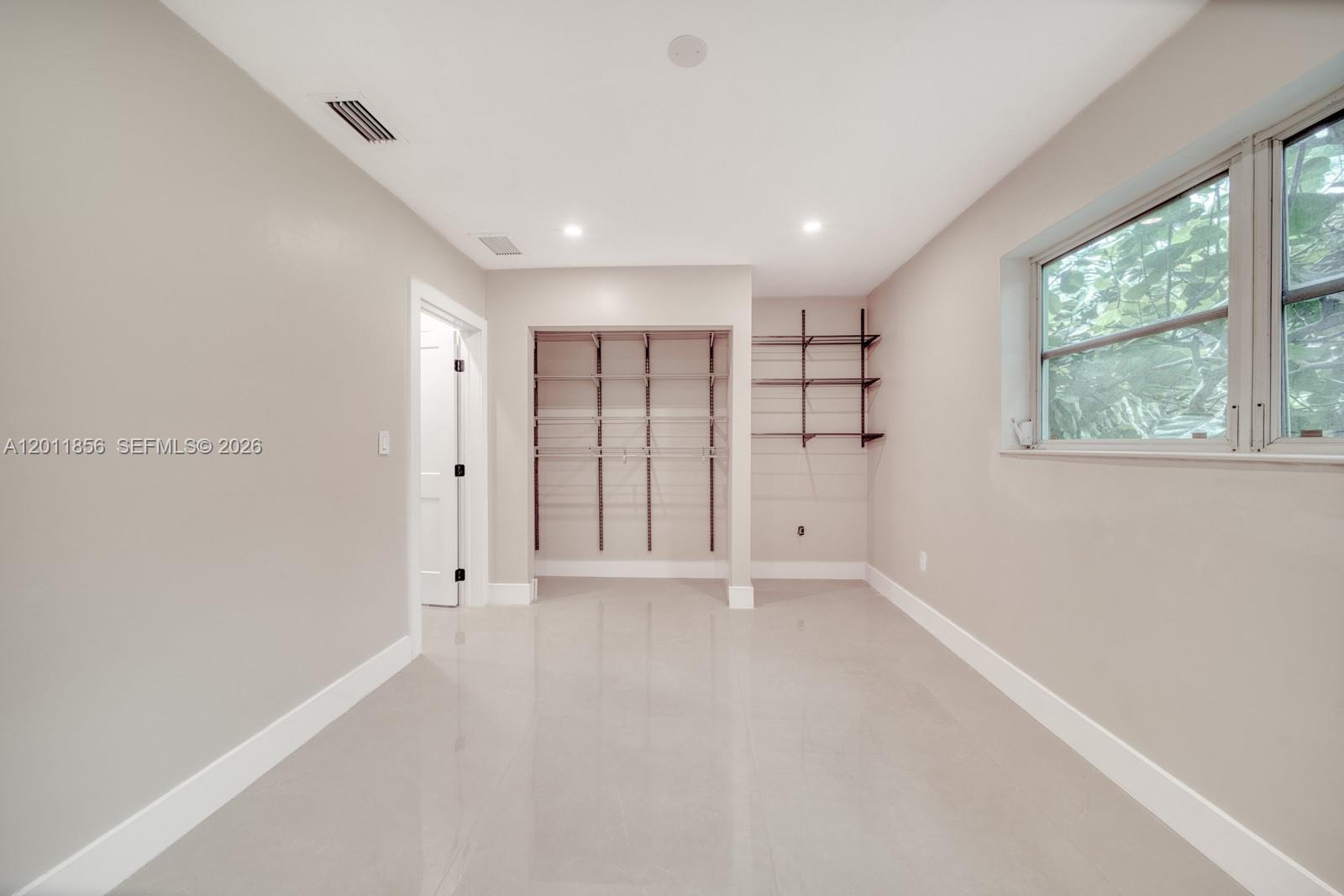 15730 SW 87th Ct, Palmetto Bay FL 33157