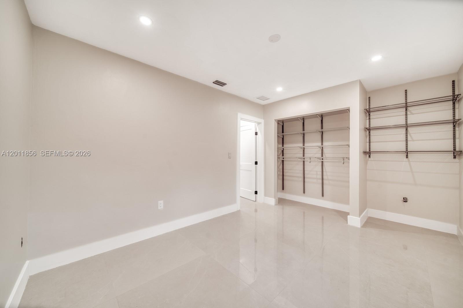 15730 SW 87th Ct, Palmetto Bay FL 33157
