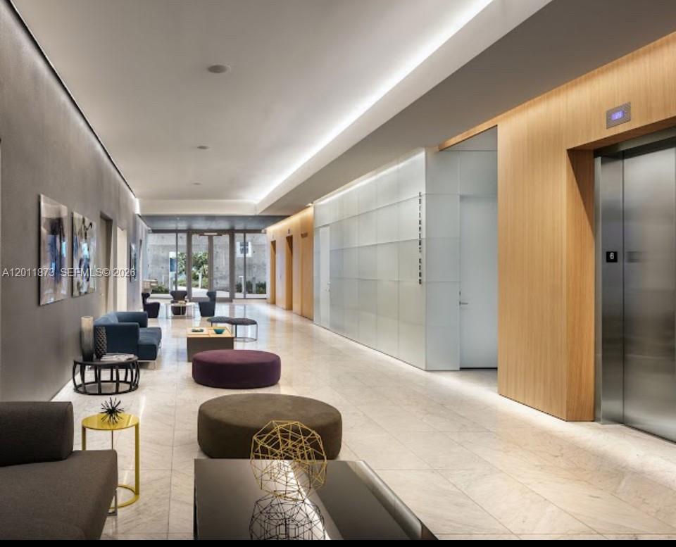 88 SW 7 #2112, Miami FL 33130