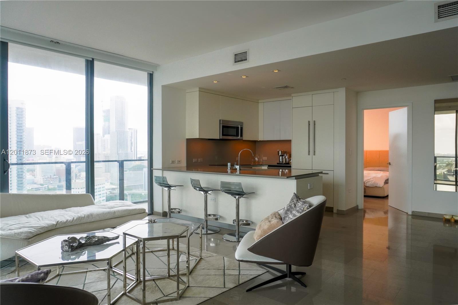 88 SW 7 #2112, Miami FL 33130