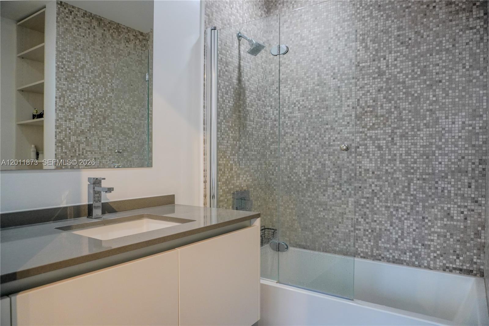 88 SW 7 #2112, Miami FL 33130