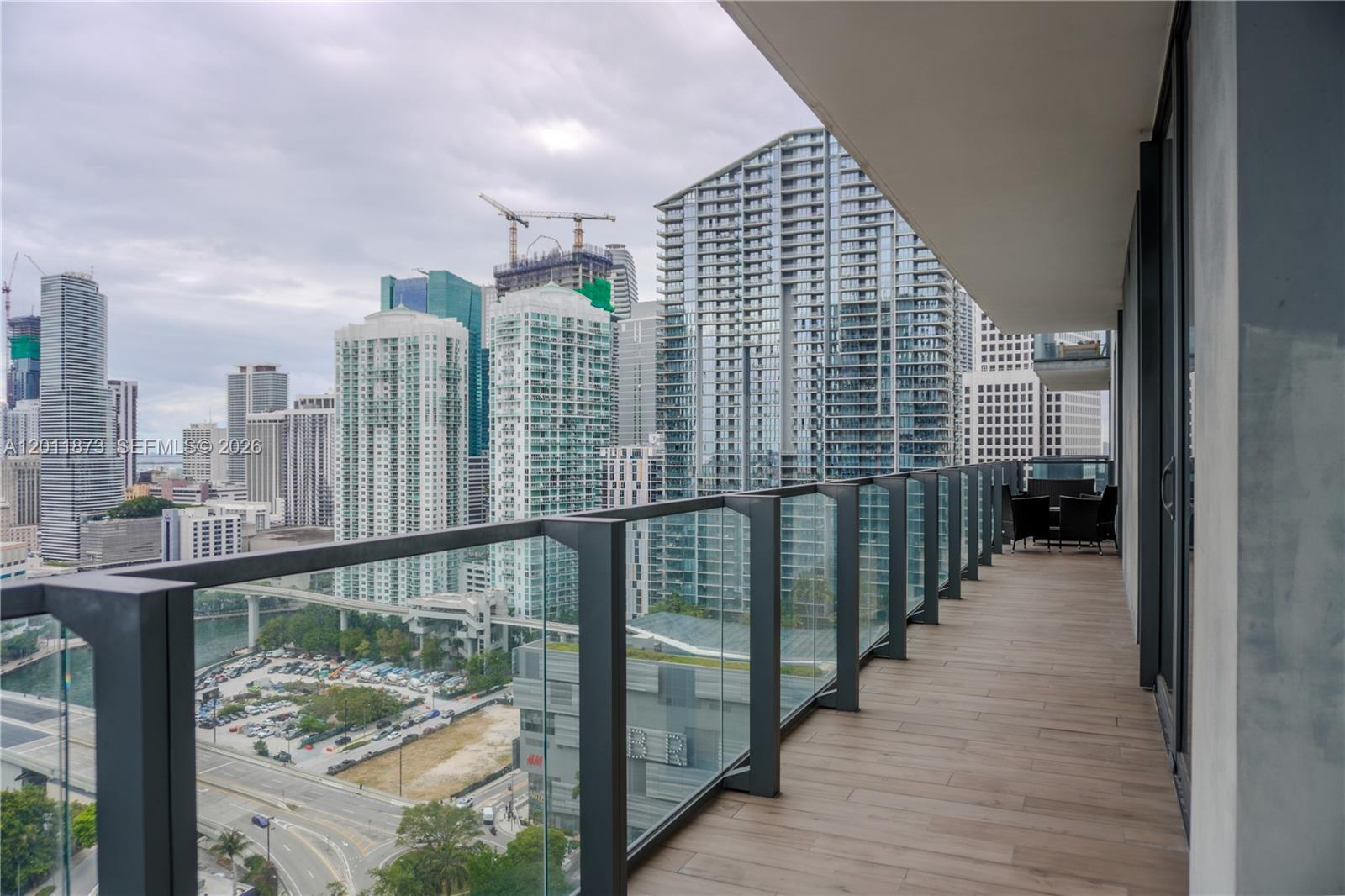 88 SW 7 #2112, Miami FL 33130