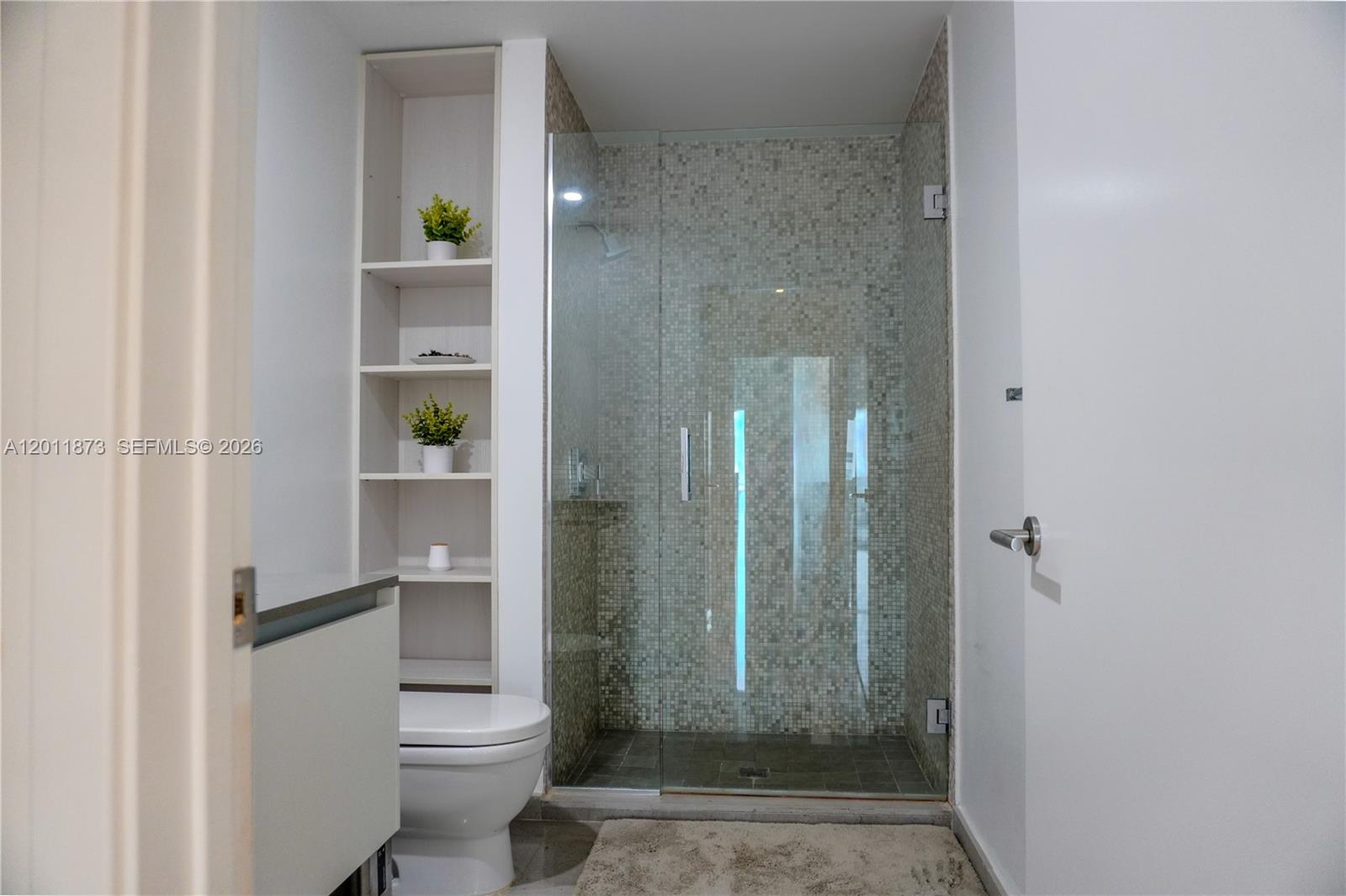 88 SW 7 #2112, Miami FL 33130