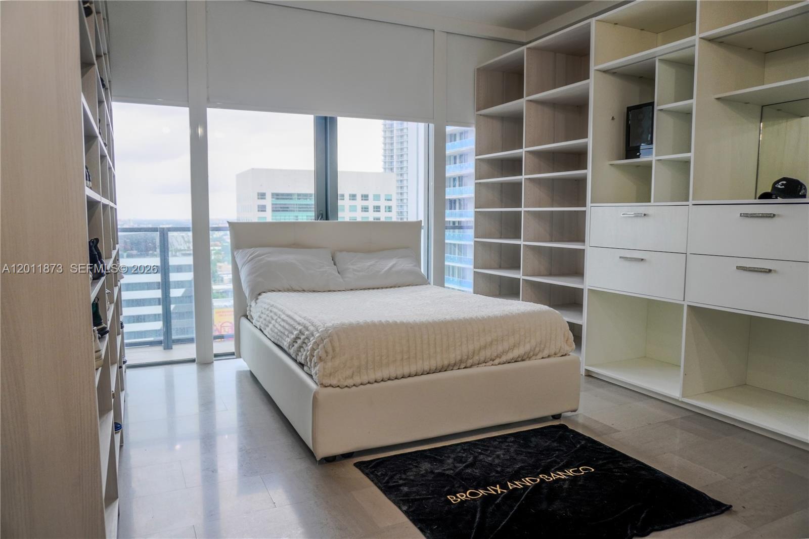 88 SW 7 #2112, Miami FL 33130