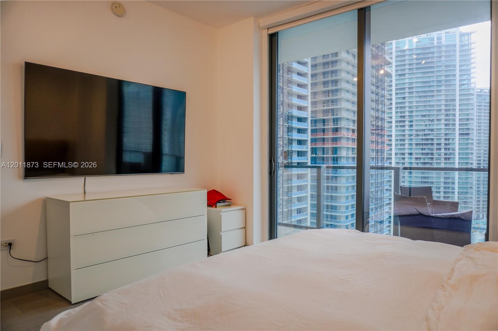 88 SW 7 #2112, Miami FL 33130