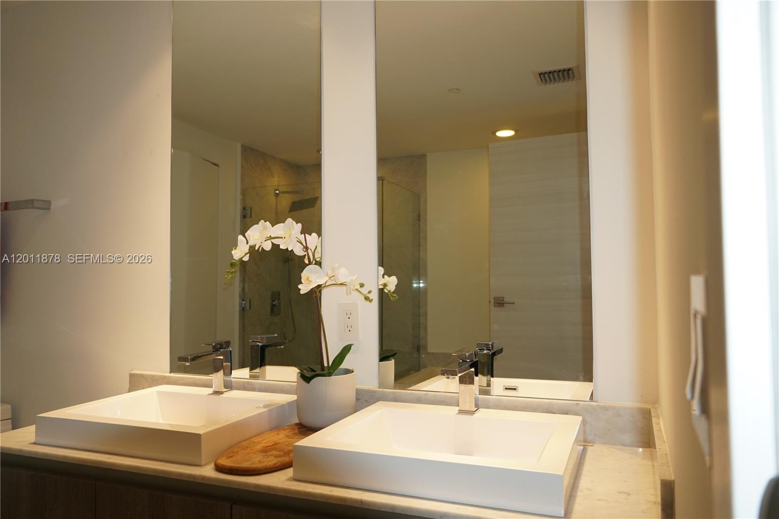 801 S Miami Ave #2306, Miami FL 33130