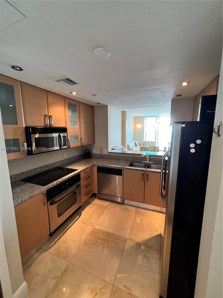 2101 Brickell Ave #3205, Miami FL 33129