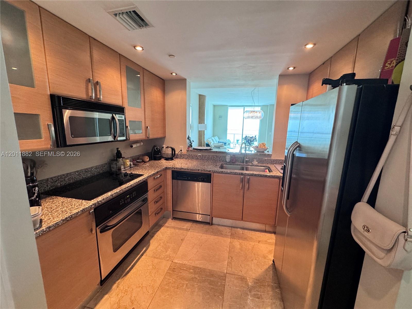 2101 Brickell Ave #3205, Miami FL 33129