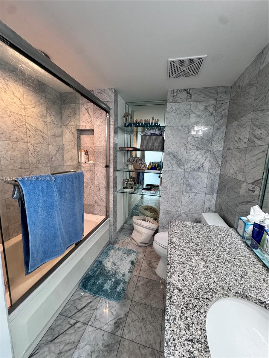 2101 Brickell Ave #3205, Miami FL 33129