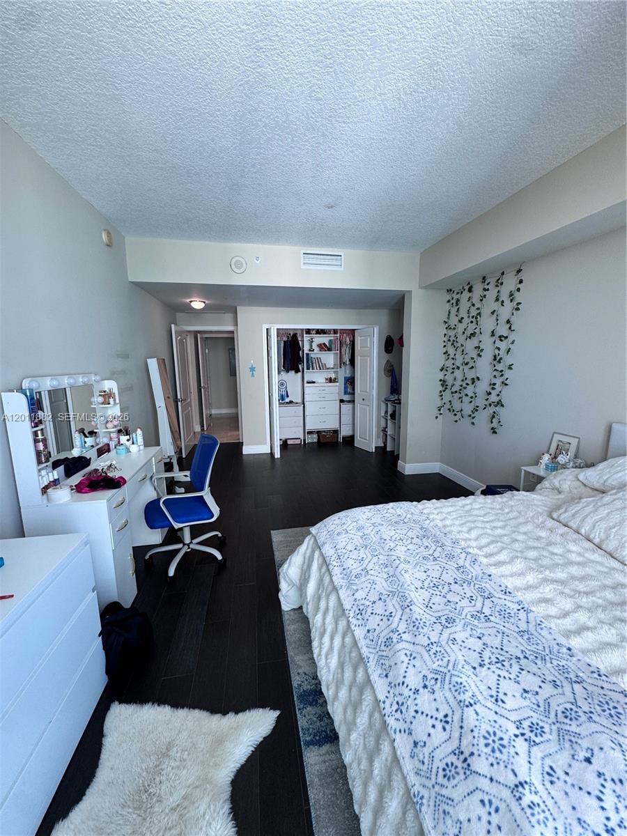 2101 Brickell Ave #3205, Miami FL 33129
