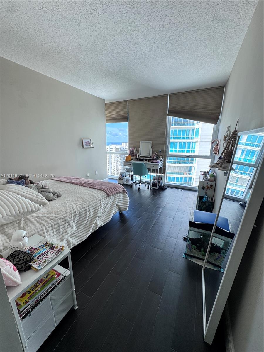 2101 Brickell Ave #3205, Miami FL 33129