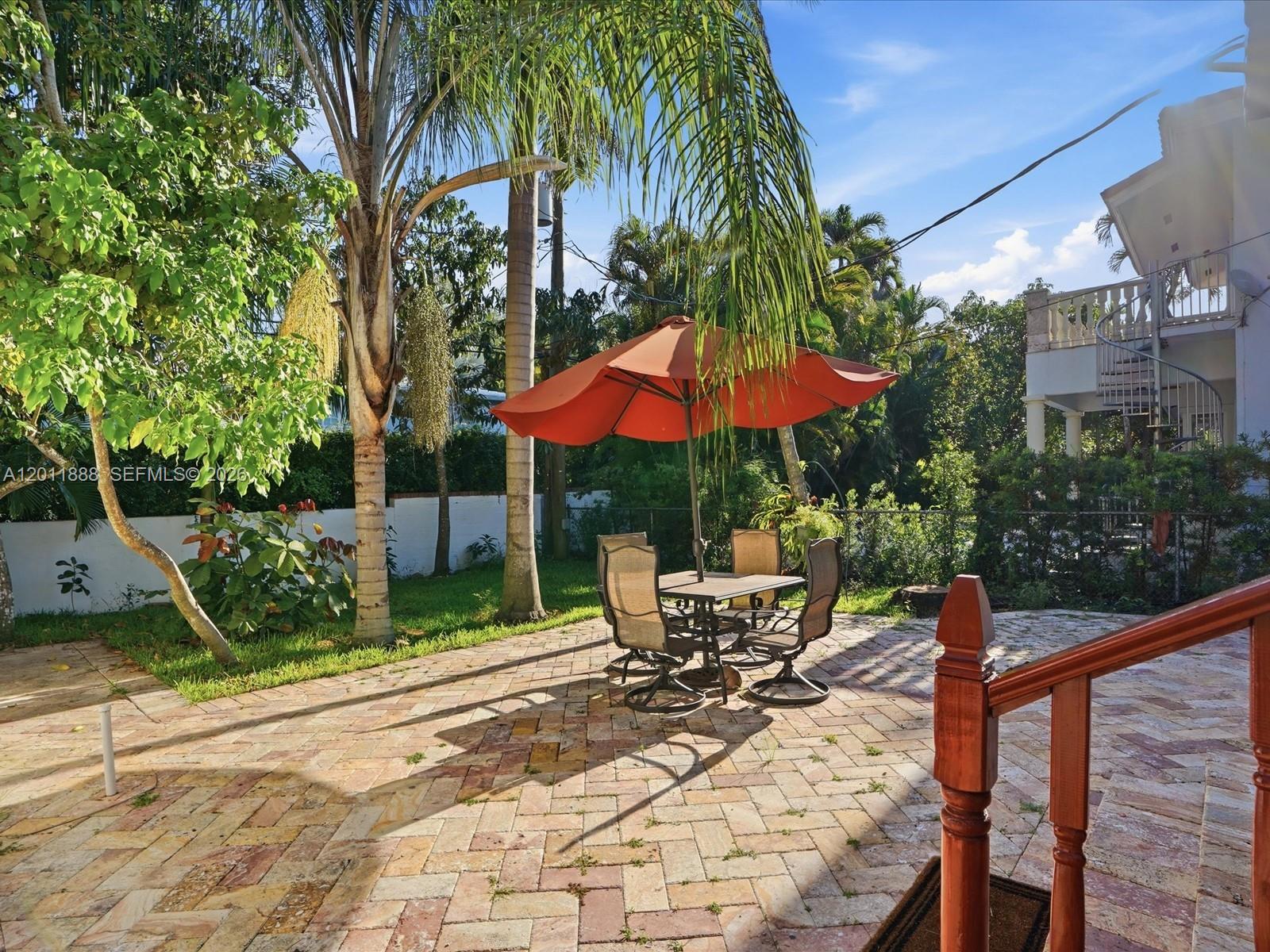 1137 Asturia Ave, Coral Gables FL 33134