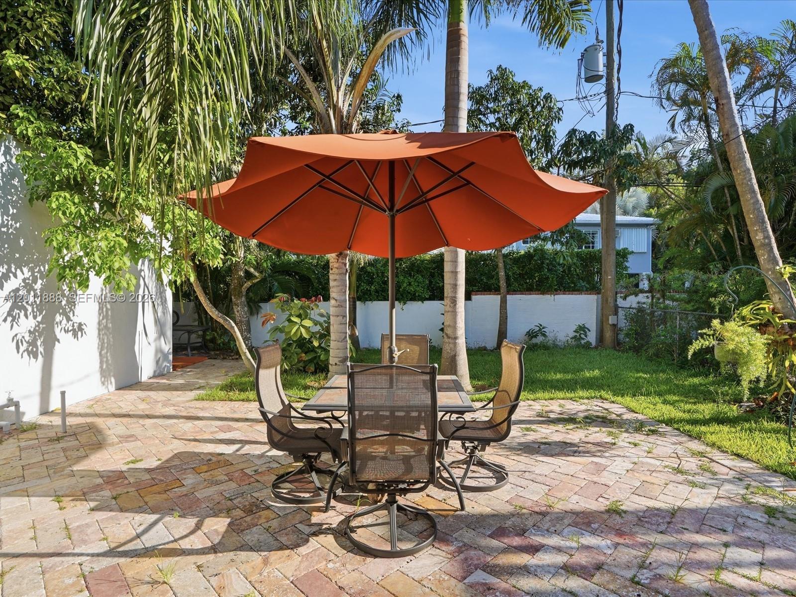 1137 Asturia Ave, Coral Gables FL 33134
