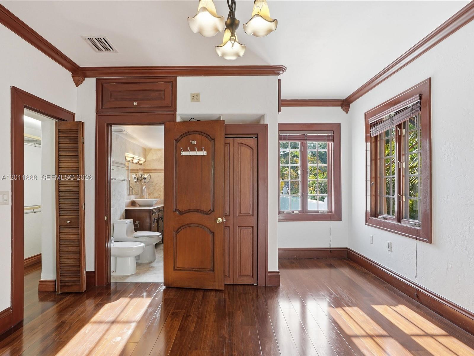 1137 Asturia Ave, Coral Gables FL 33134